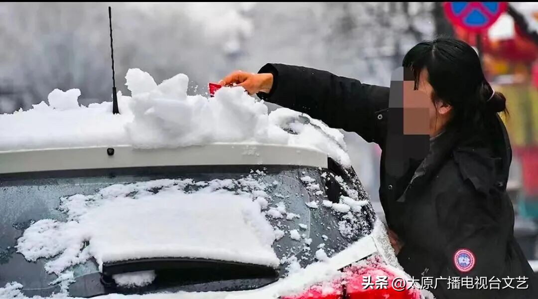 駕車出行前的準(zhǔn)備_出行提示_駕駛雪天車輛注意事項(xiàng)