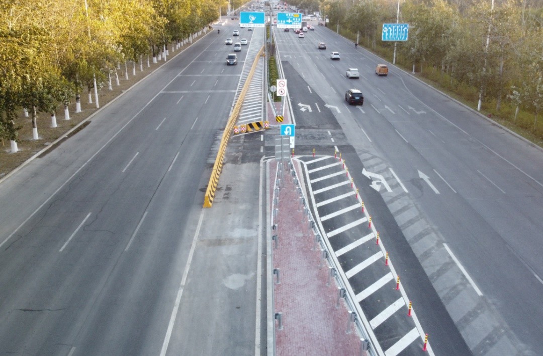 尾號(hào)限行提示 機(jī)動(dòng)車尾號(hào)1和6限行 出行提示外環(huán)西路與北辰西道交口_出行提示