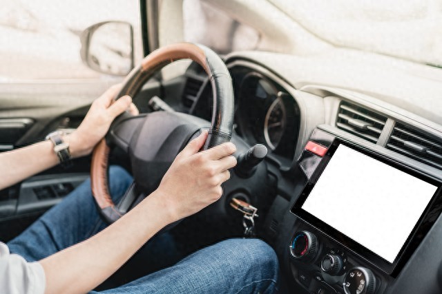 日常行車(chē)安全指南_路況_新手開(kāi)車(chē)技巧